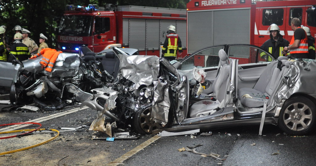 Schwerer VU Leichlingen L294  beide Fahrer verstorben P44.JPG